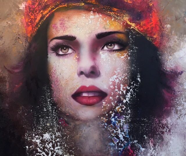 الفنانة التشكيلية سناء هيشري