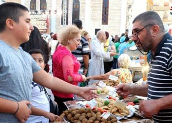 “لقمتك بتشفي غيرك” معرض خيري للمأكولات التراثية بحلب